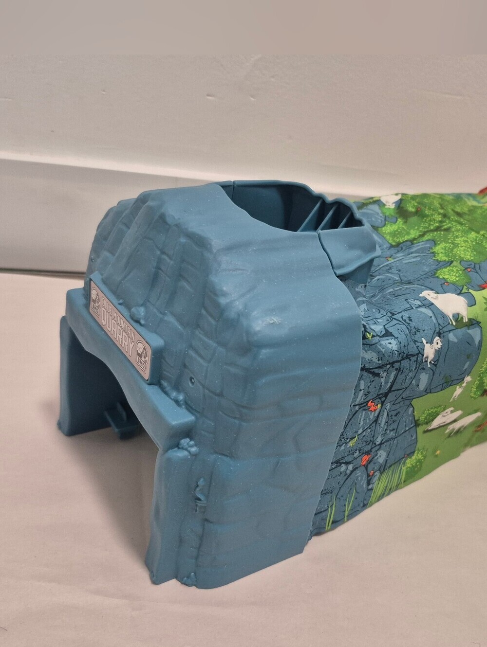 Fisher Price Henry's Tunnel Blue Mountain Quarry Thomas the Train Toy